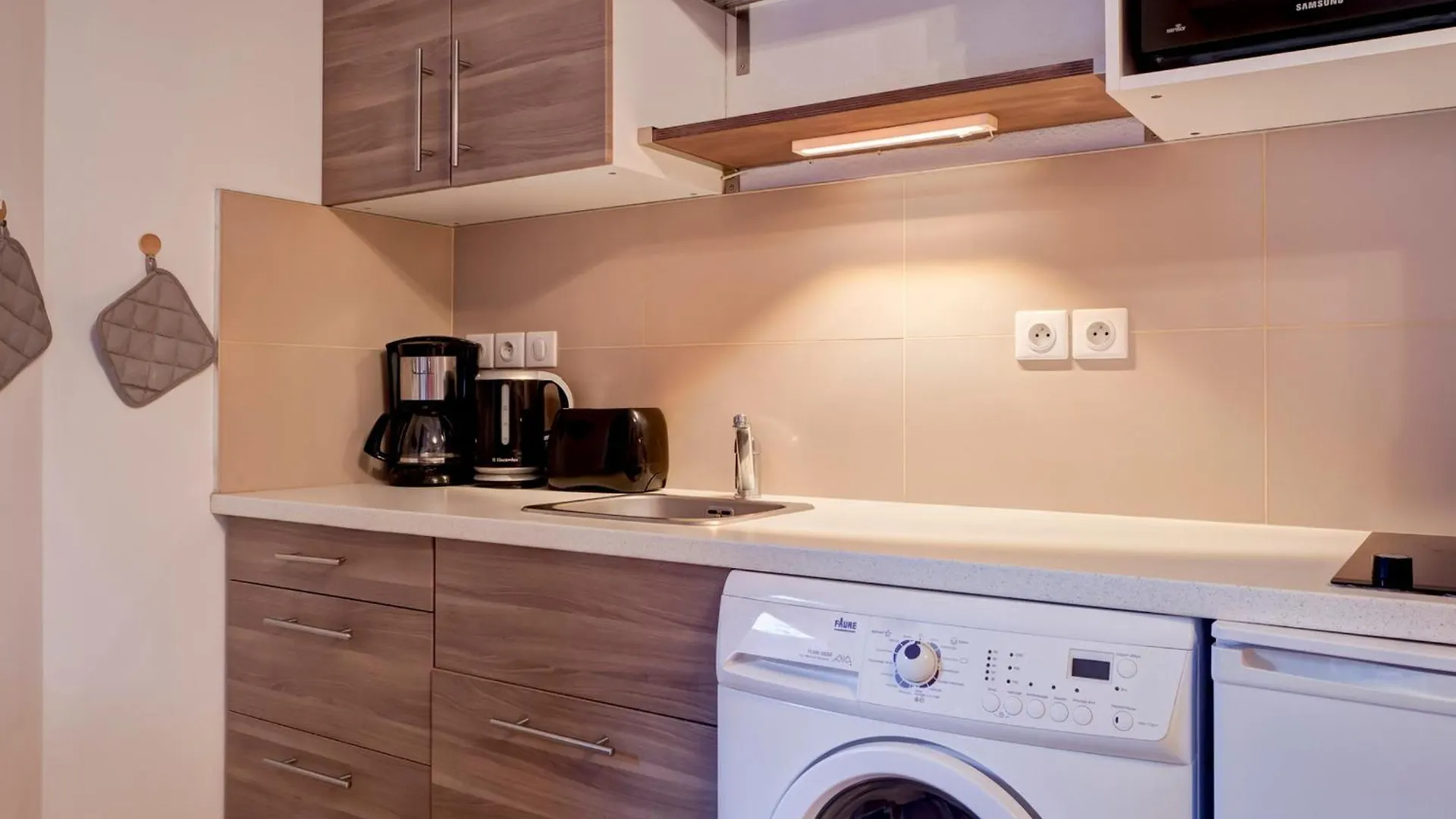 Apartment Studio Renove 4 Pers Avec Balcon, Wifi, Proche Telecabine Et Spa - Brides-Les-Bains - Fr-1-512-160